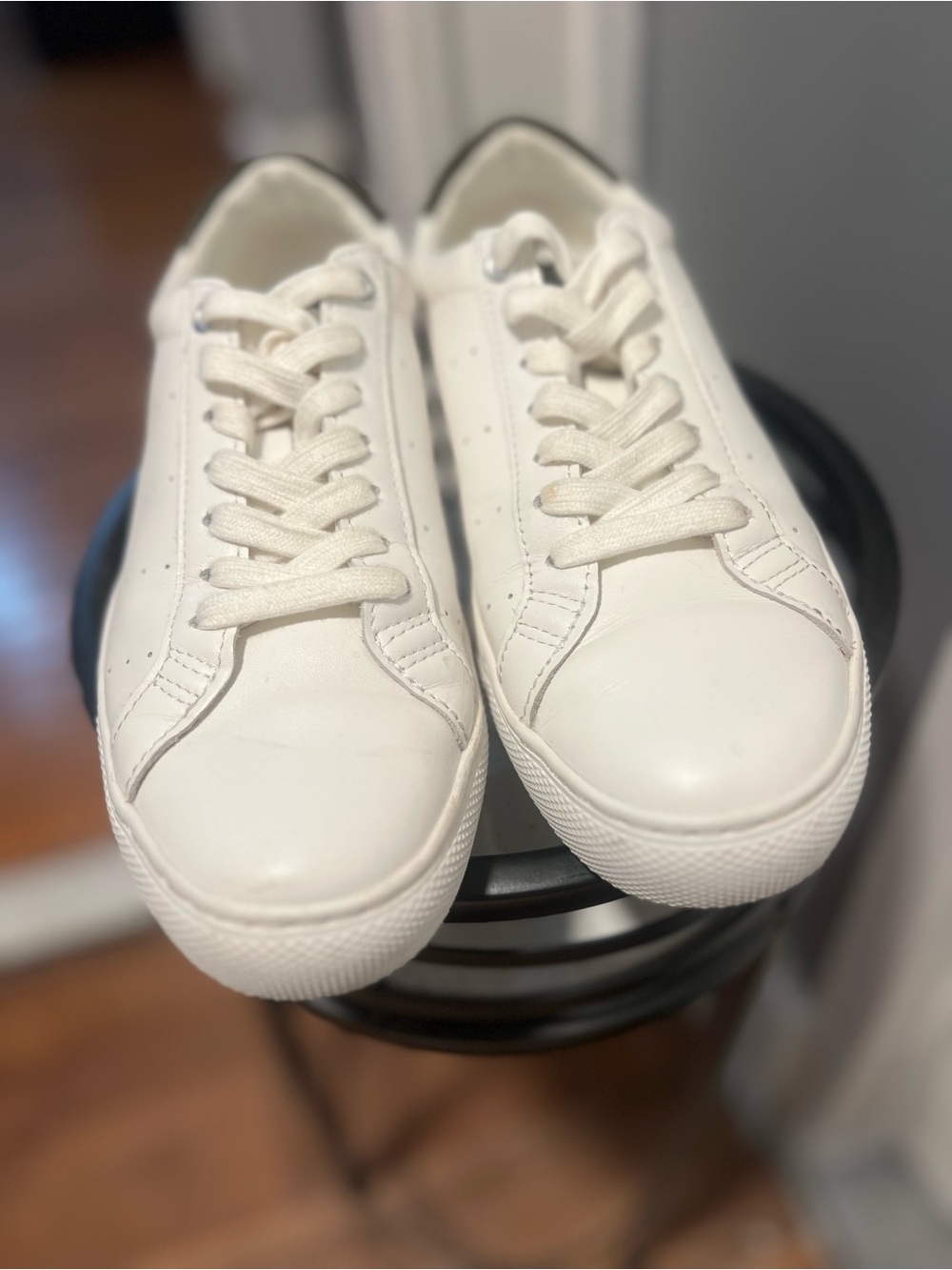 J. Crew White Leather Low-Top Sneakers with Gray Heel Tab size 7 women - Picture 8 of 12